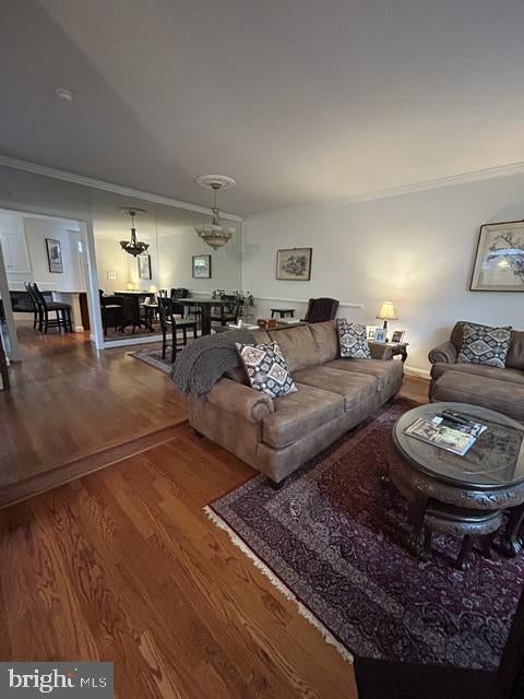 10555 JAMES WREN WAY