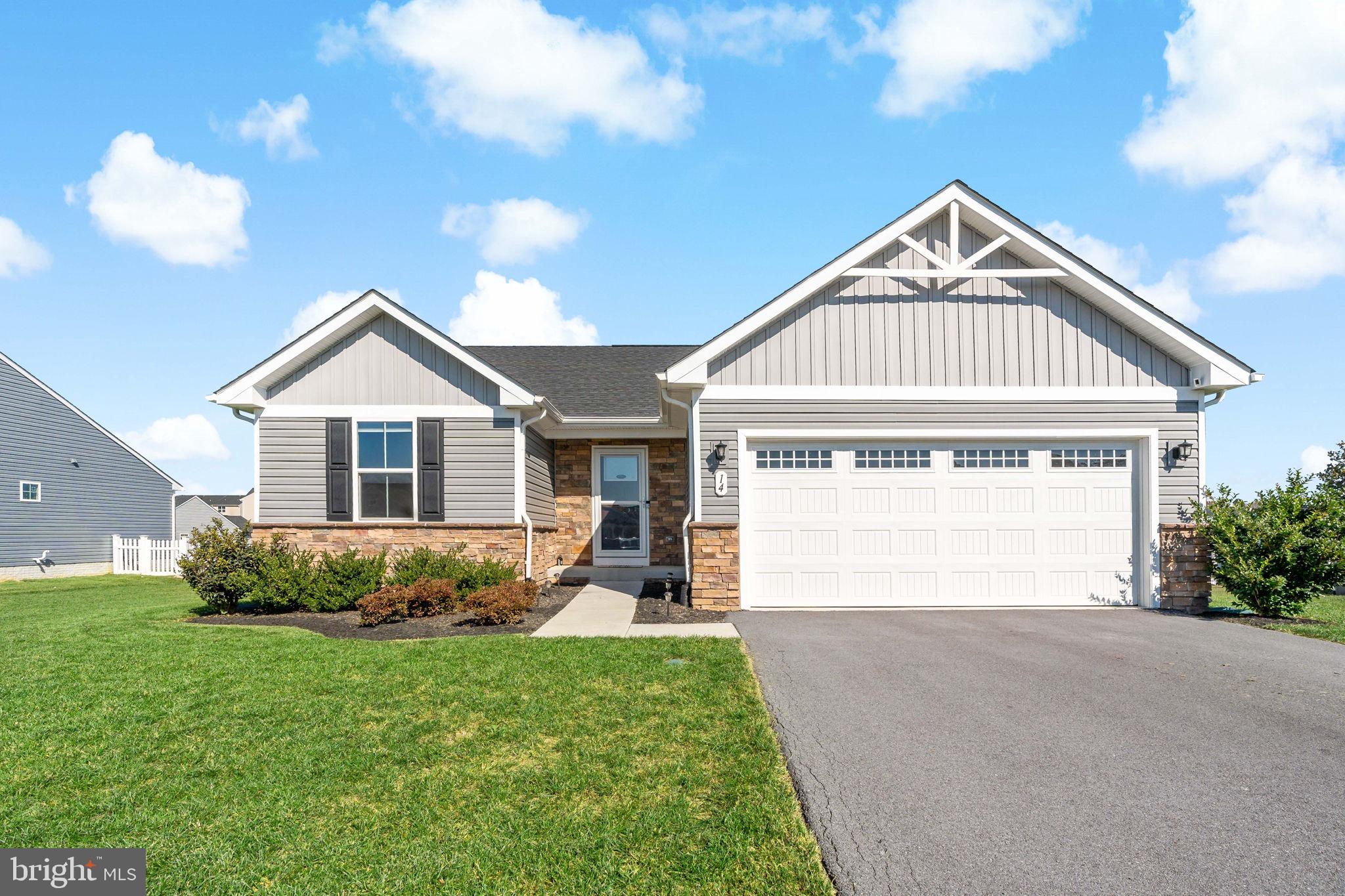 THE LAKES AT MARTINSBURG - Residential