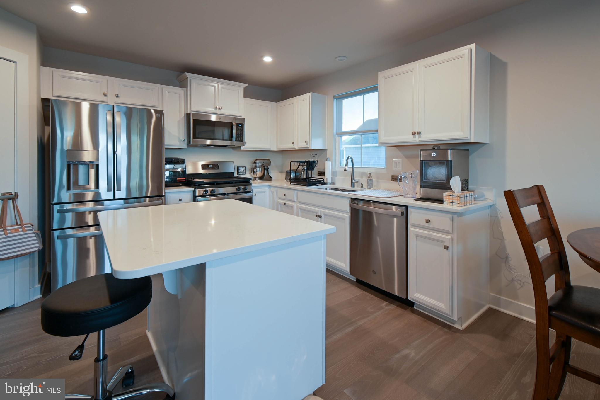 THE LAKES AT MARTINSBURG - Residential