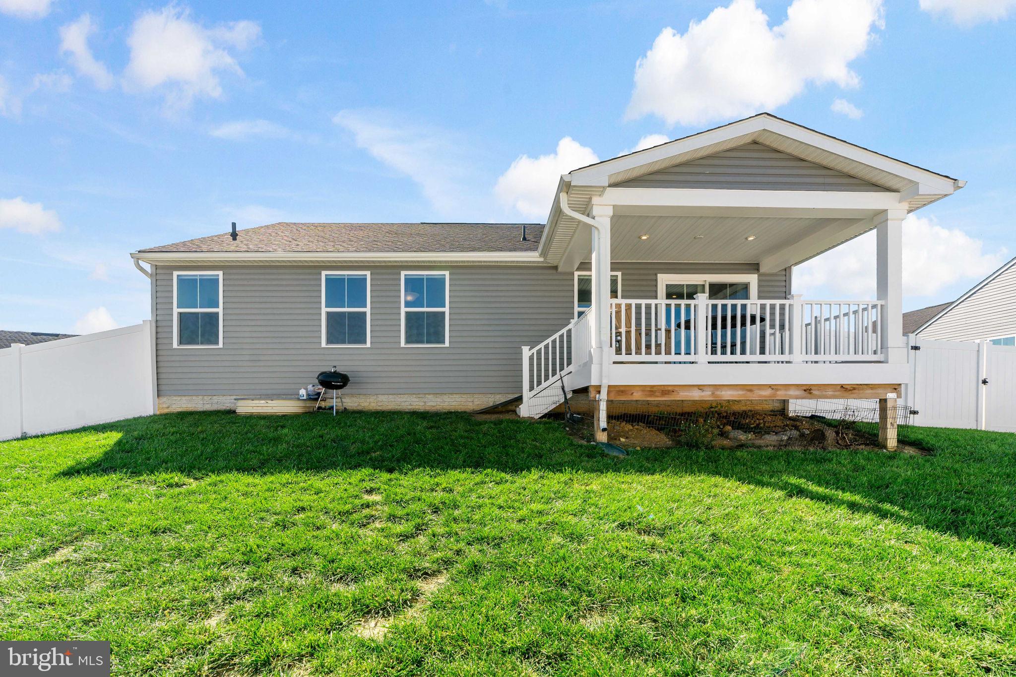 THE LAKES AT MARTINSBURG - Residential