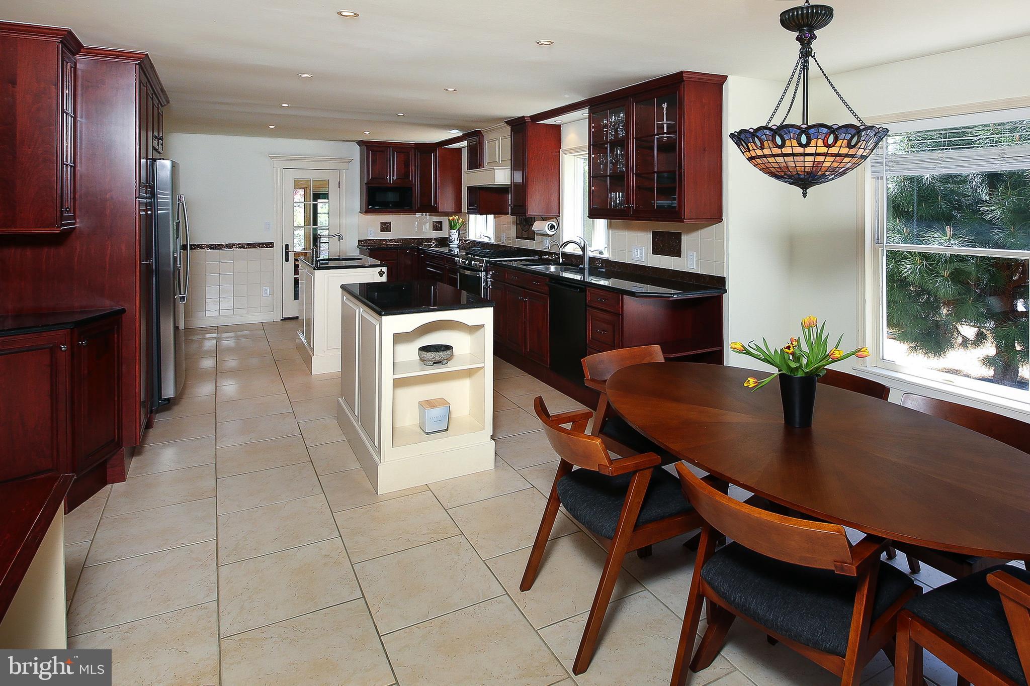 MIQUON - Residential