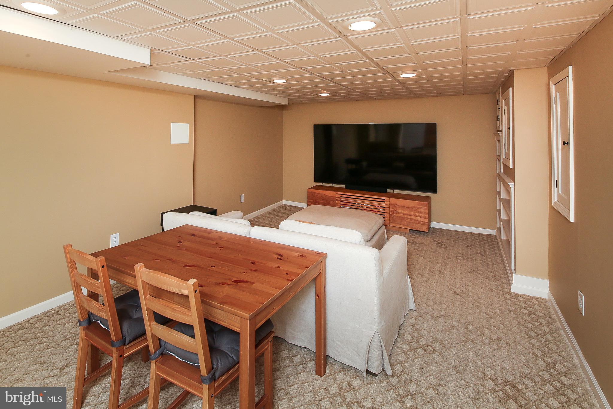 MIQUON - Residential