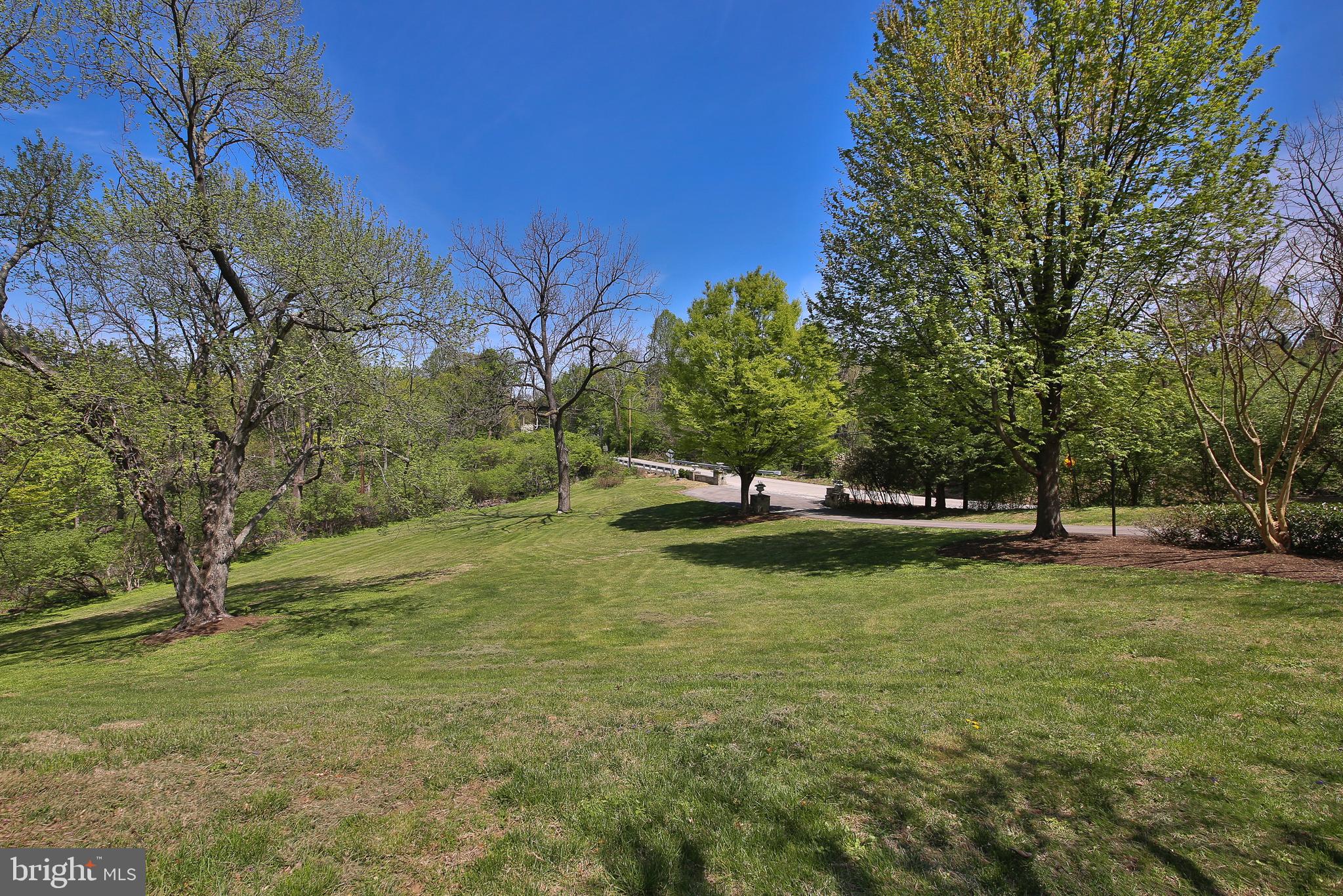 MIQUON - Residential