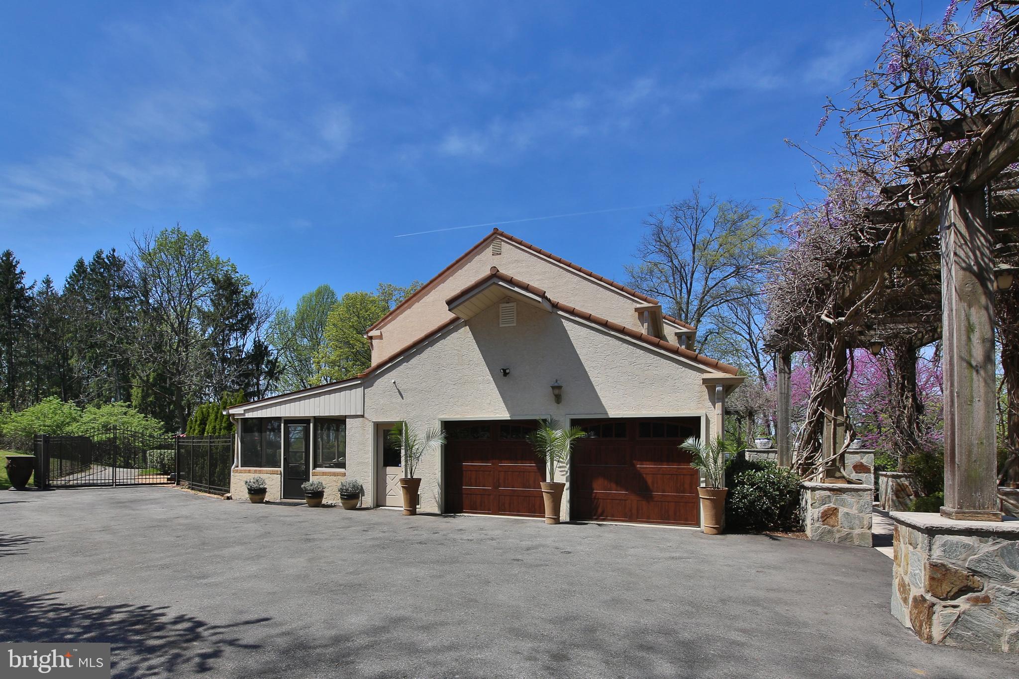 MIQUON - Residential