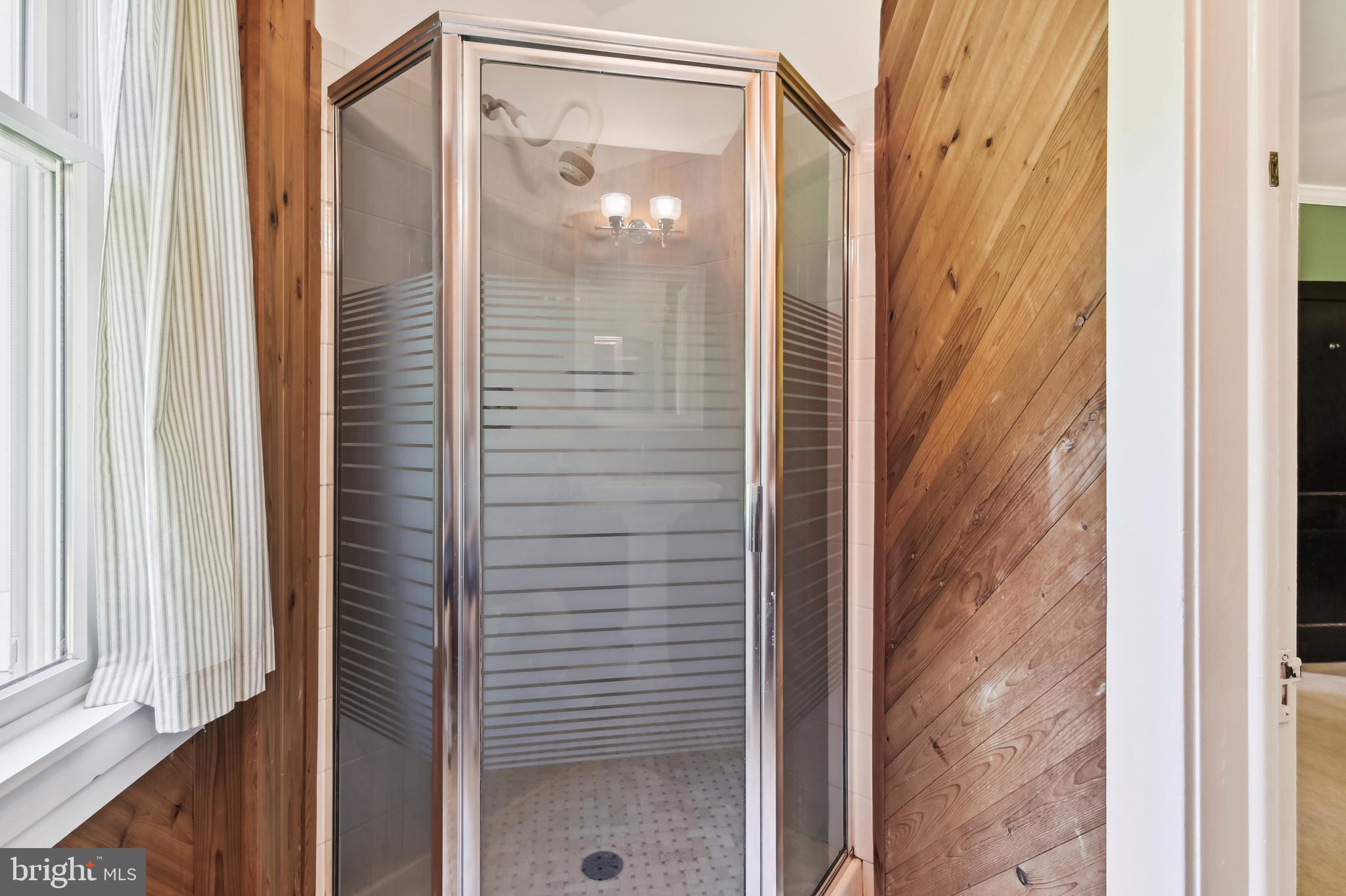 ARNOLD - Residential