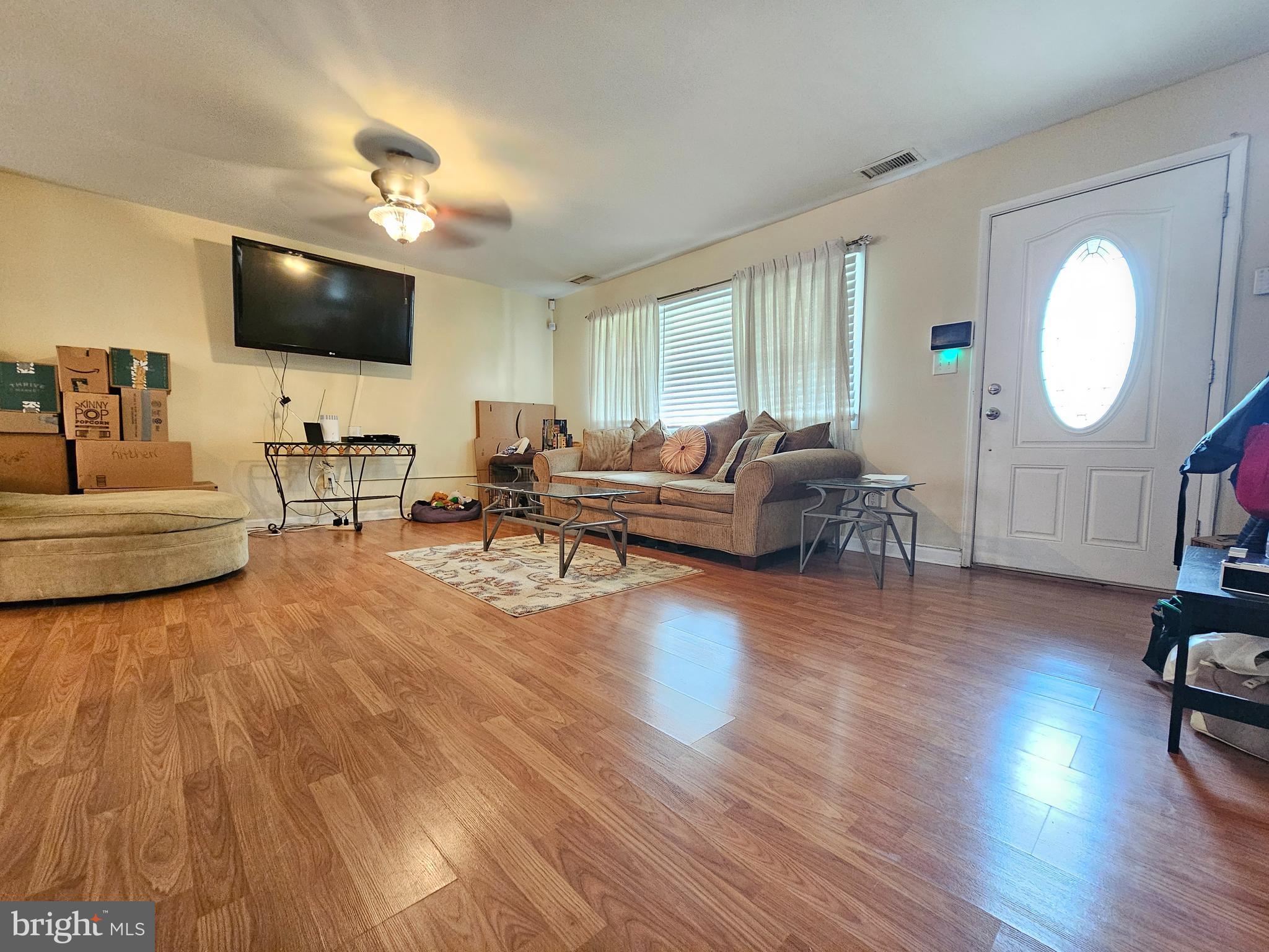 CHADWICK MANOR - Residential