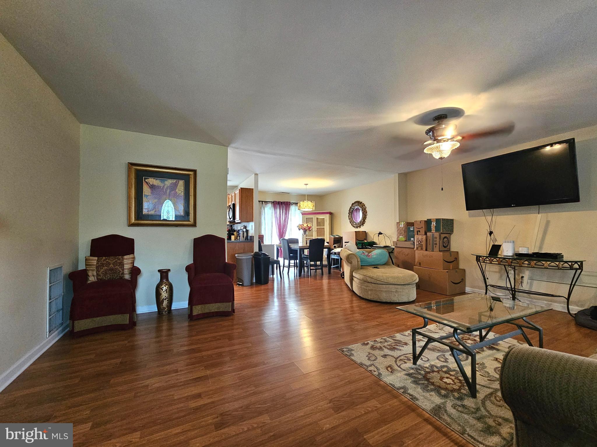 CHADWICK MANOR - Residential