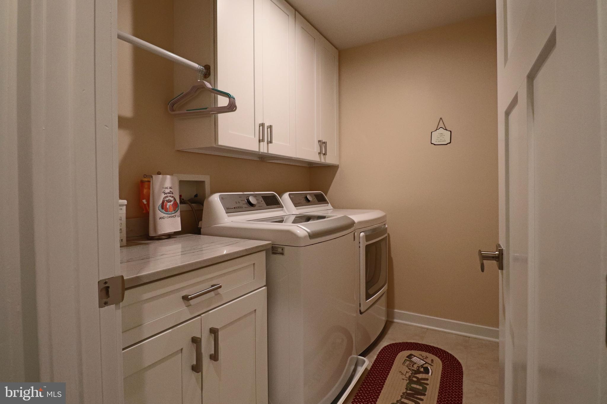 AVONDALE GROVE - Residential