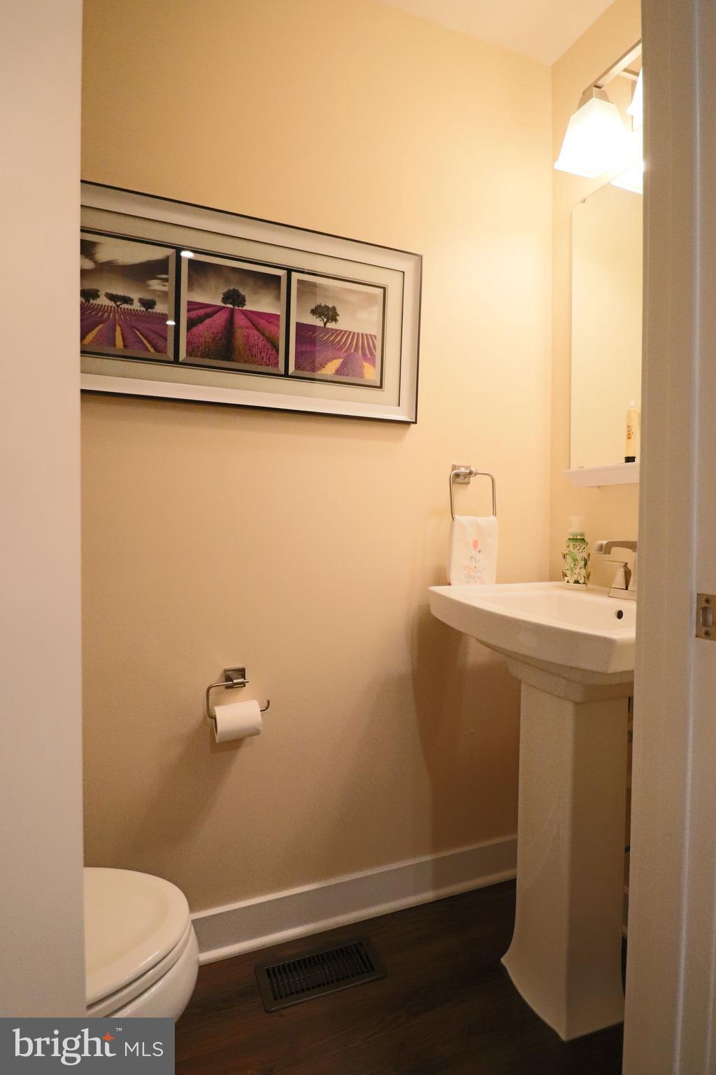 AVONDALE GROVE - Residential