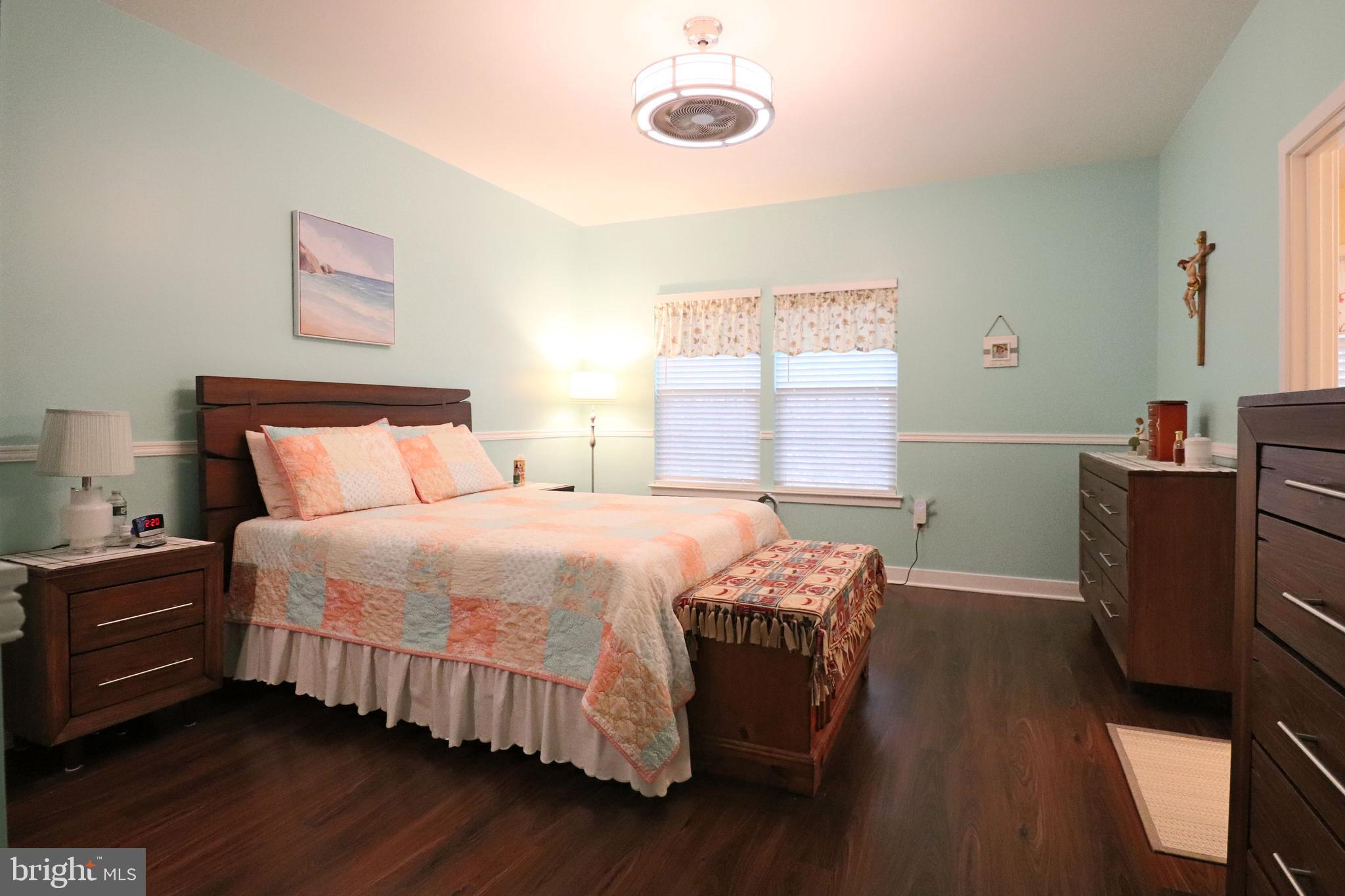 AVONDALE GROVE - Residential