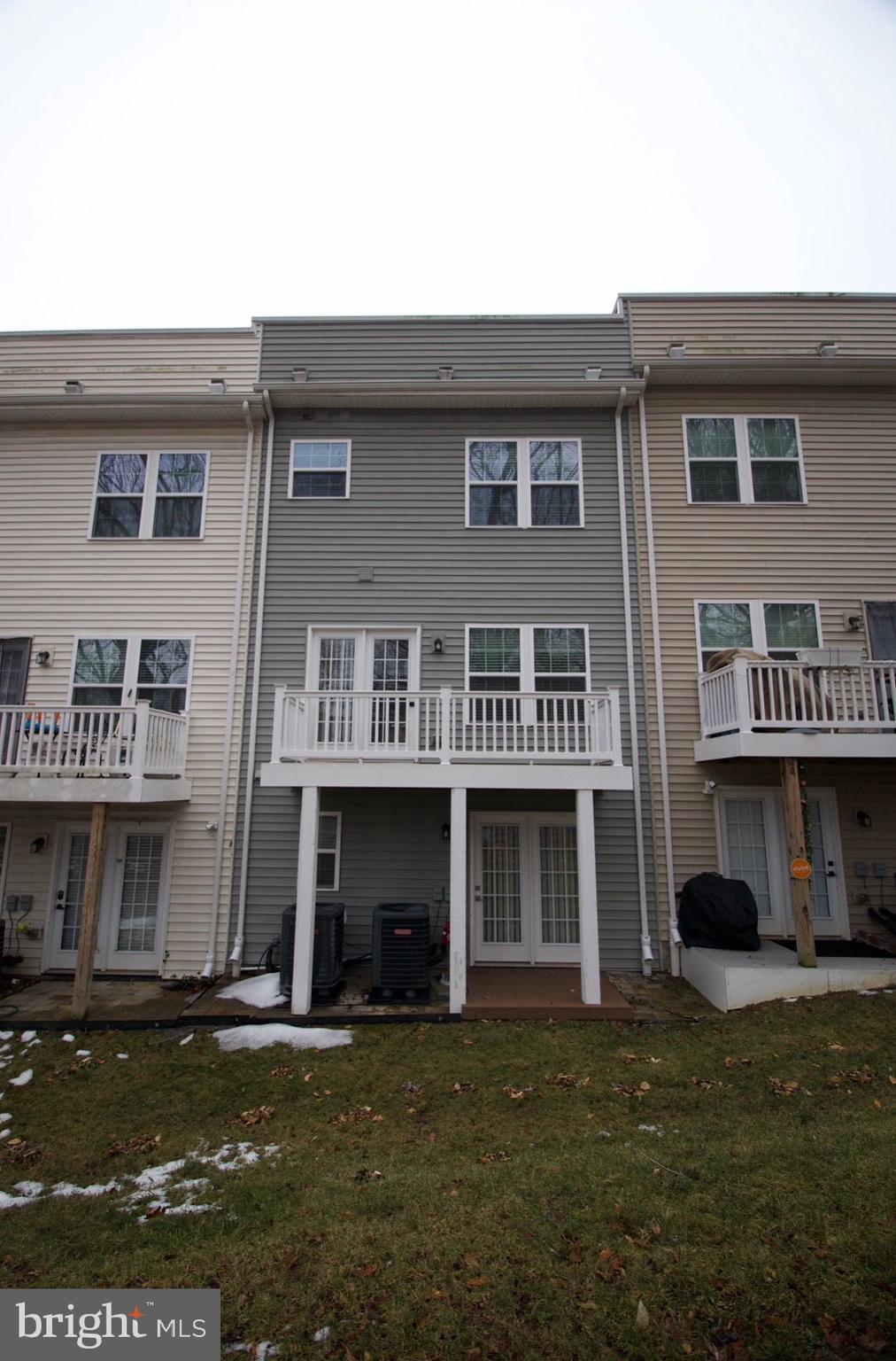 AVONDALE GROVE - Residential