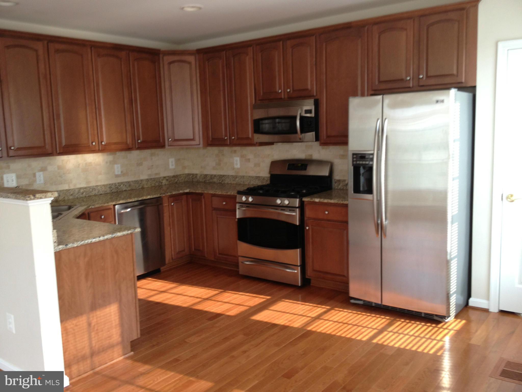 FAULKNER'S LANDING - Residential Lease