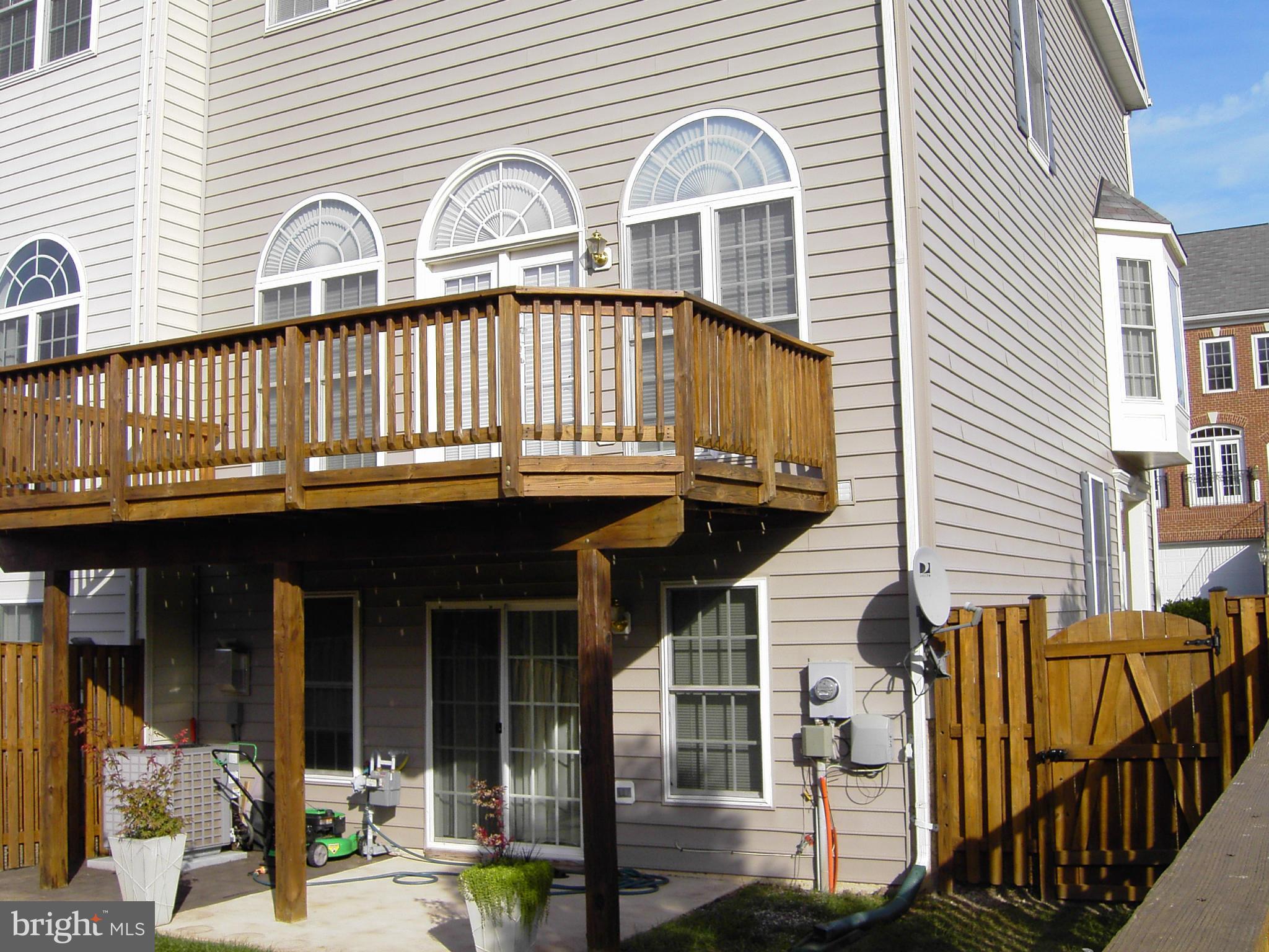 FAULKNER'S LANDING - Residential Lease