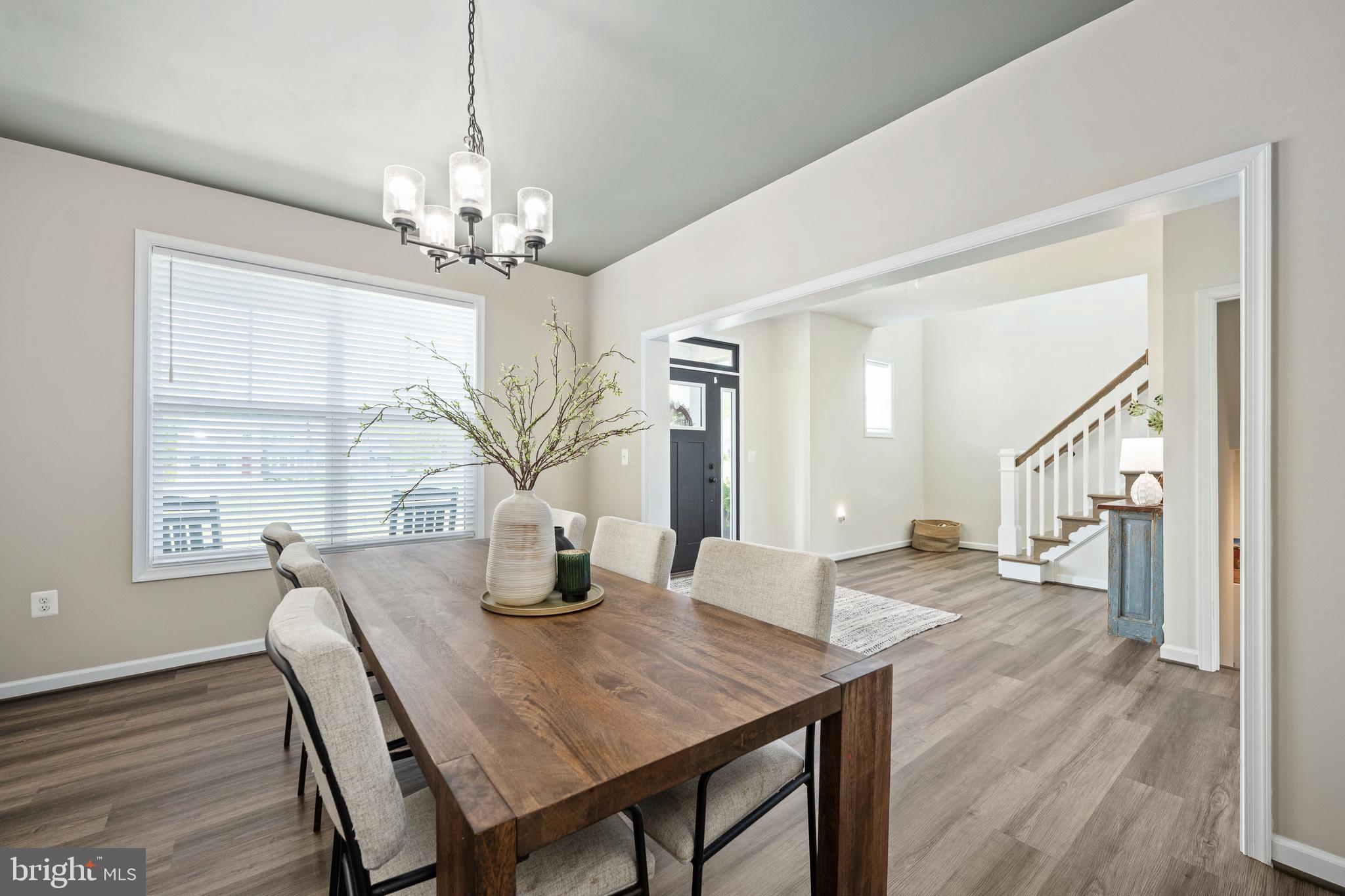 LIBERTY HALL - Residential