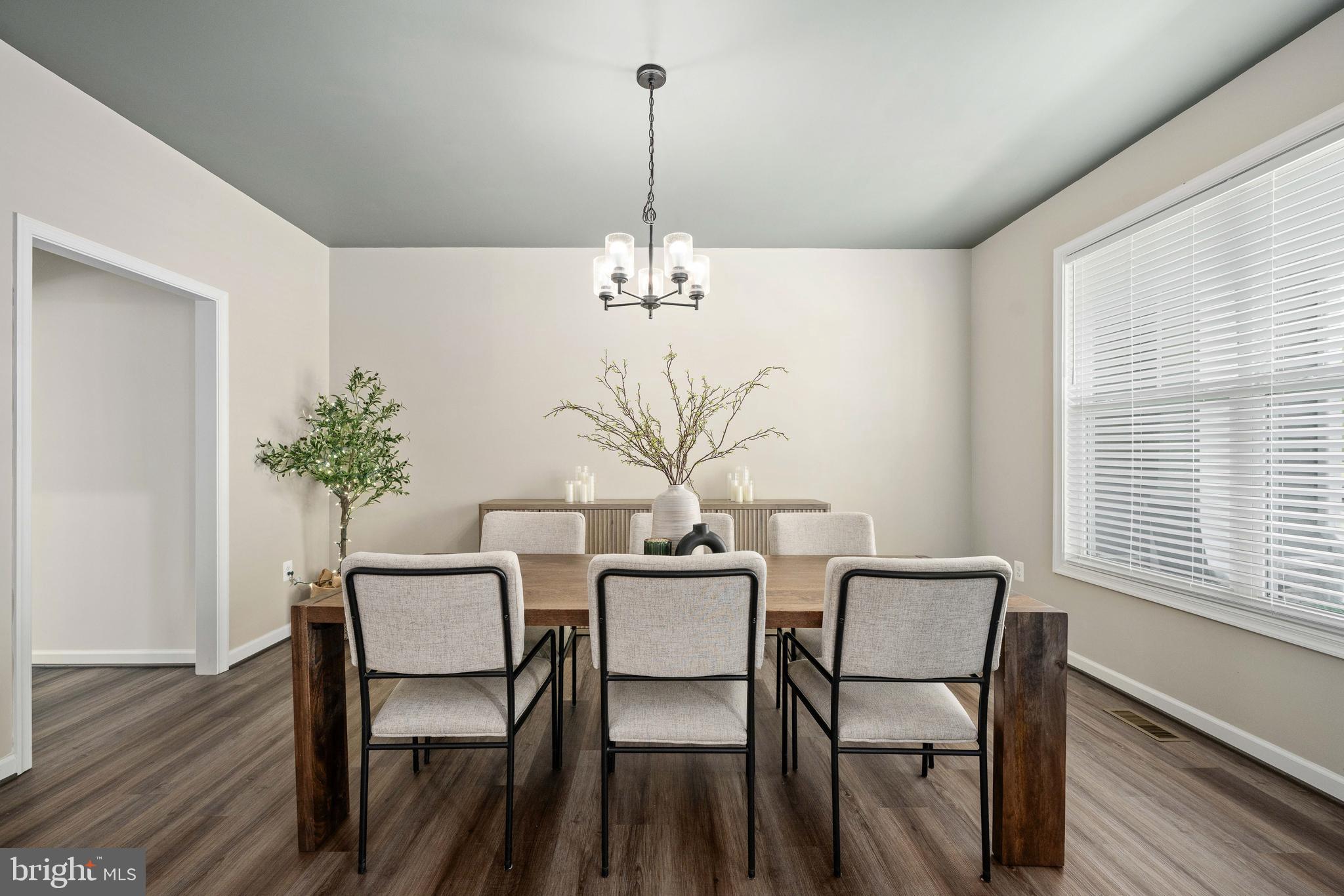 LIBERTY HALL - Residential