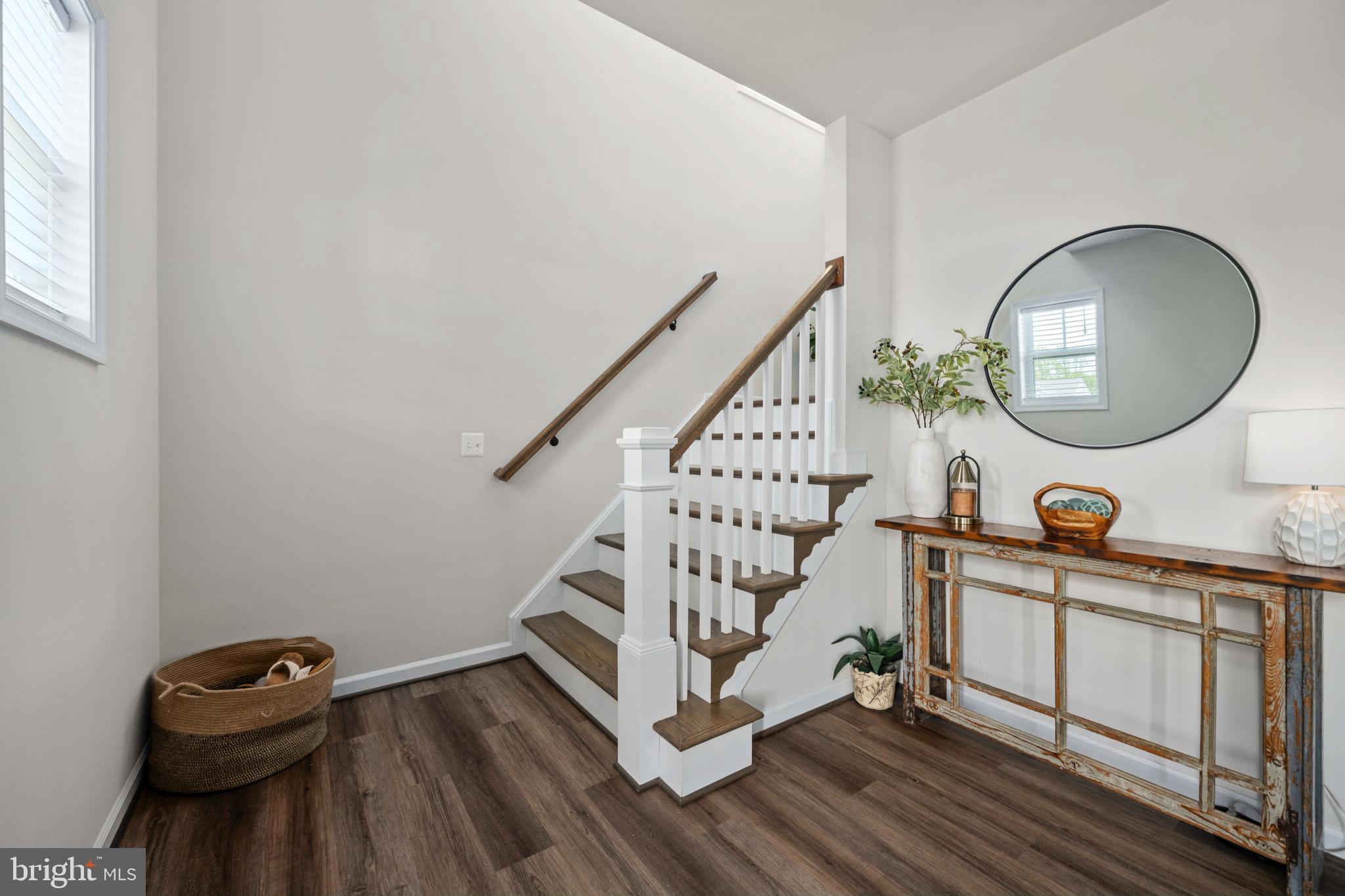 LIBERTY HALL - Residential