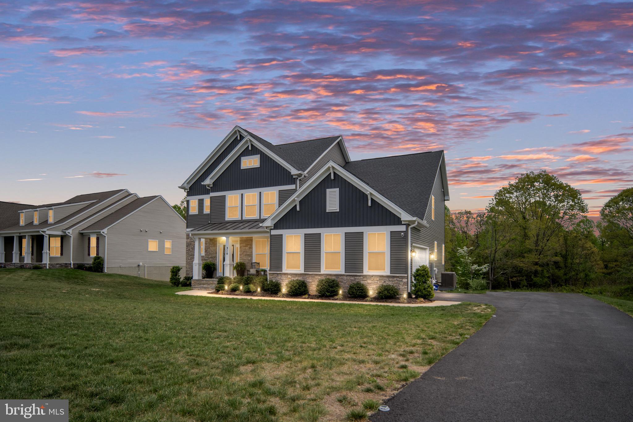 LIBERTY HALL - Residential