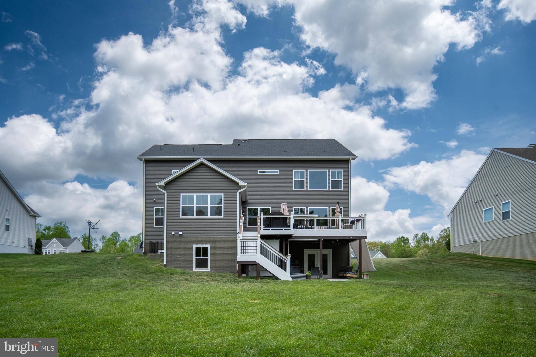 LIBERTY HALL - Residential