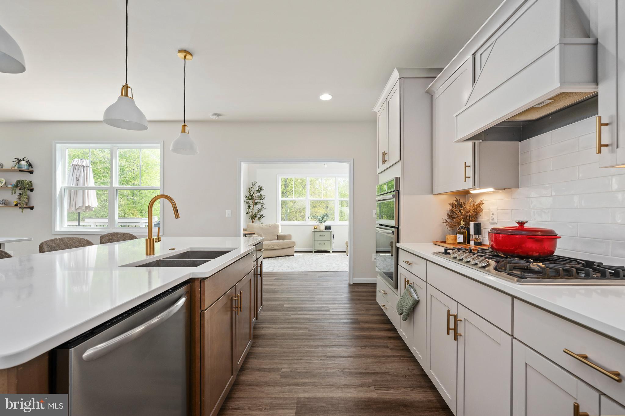 LIBERTY HALL - Residential