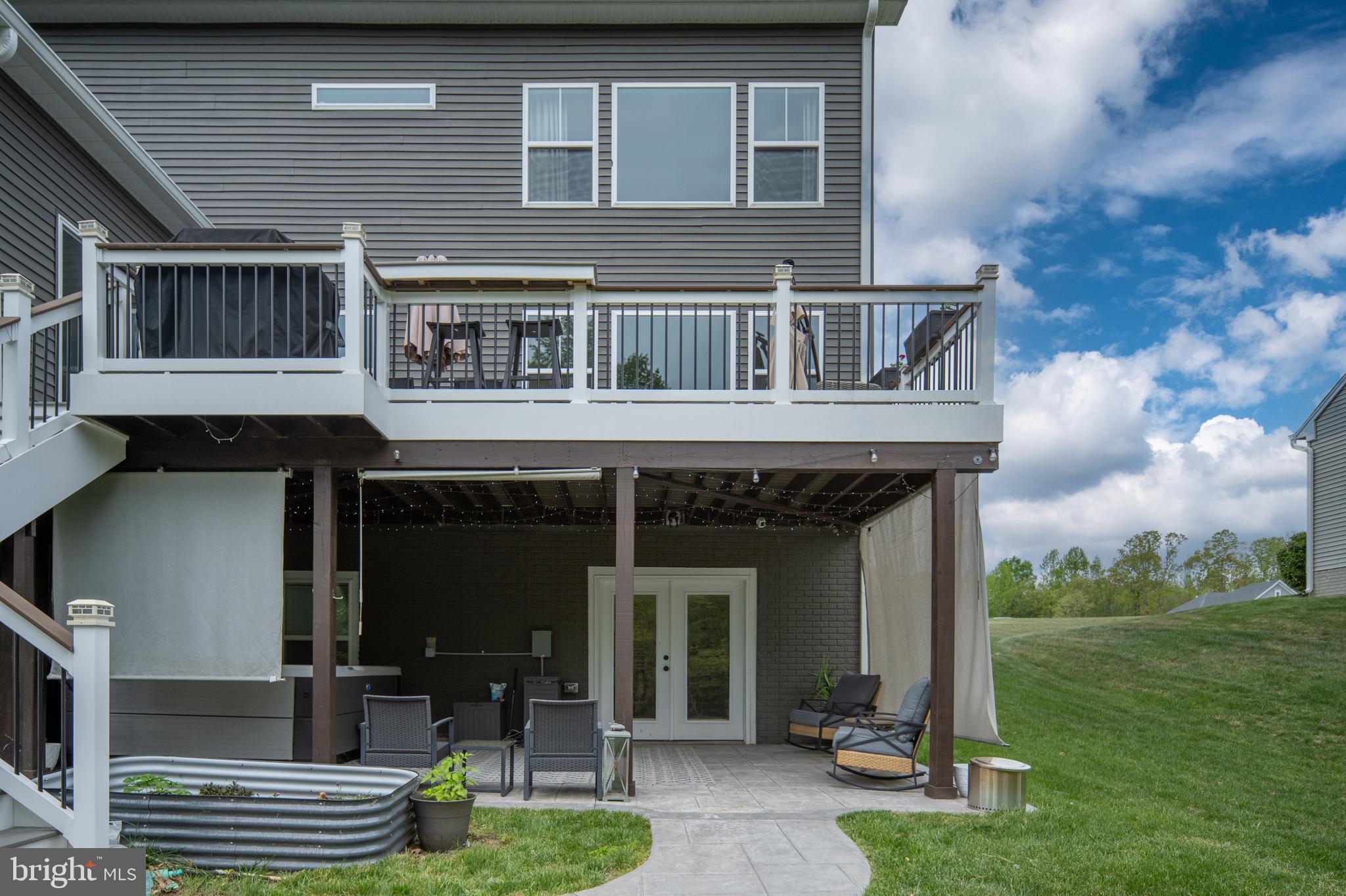 LIBERTY HALL - Residential