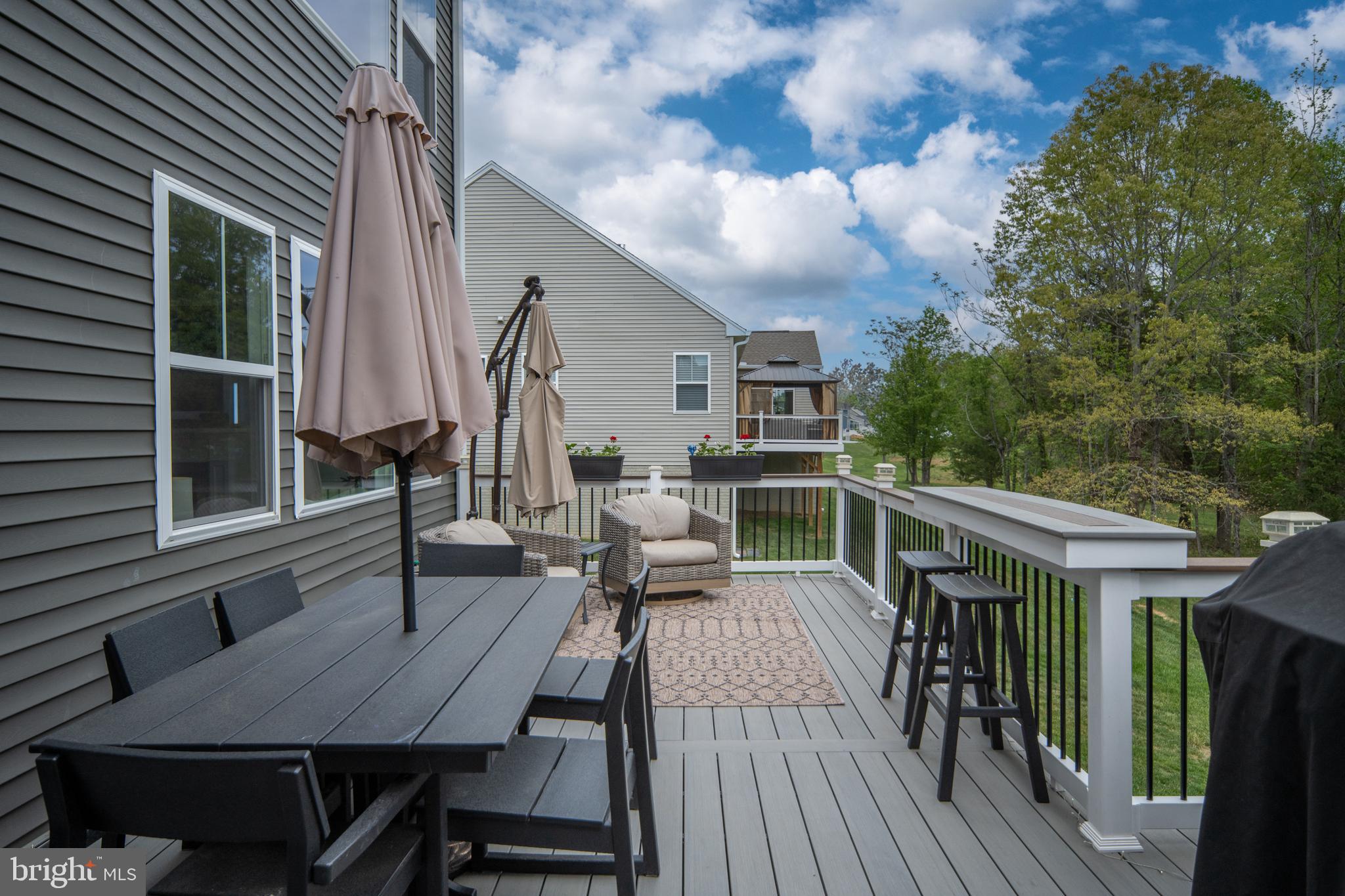 LIBERTY HALL - Residential