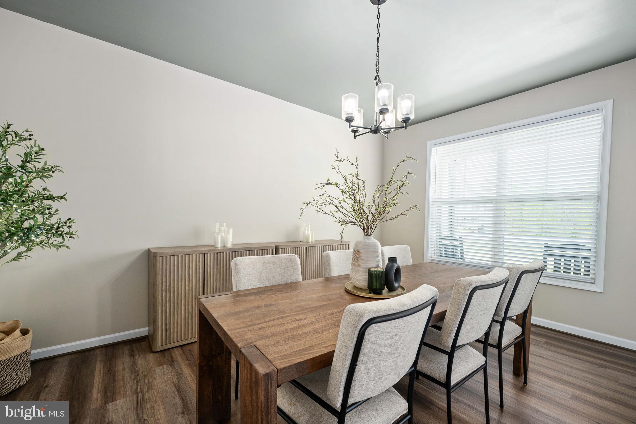 LIBERTY HALL - Residential