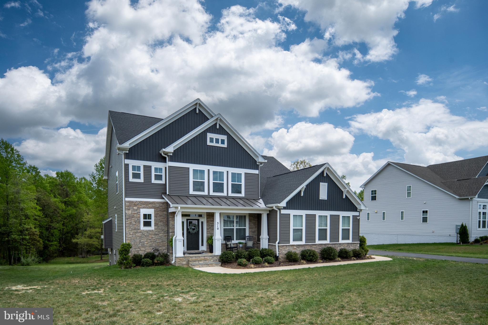 LIBERTY HALL - Residential