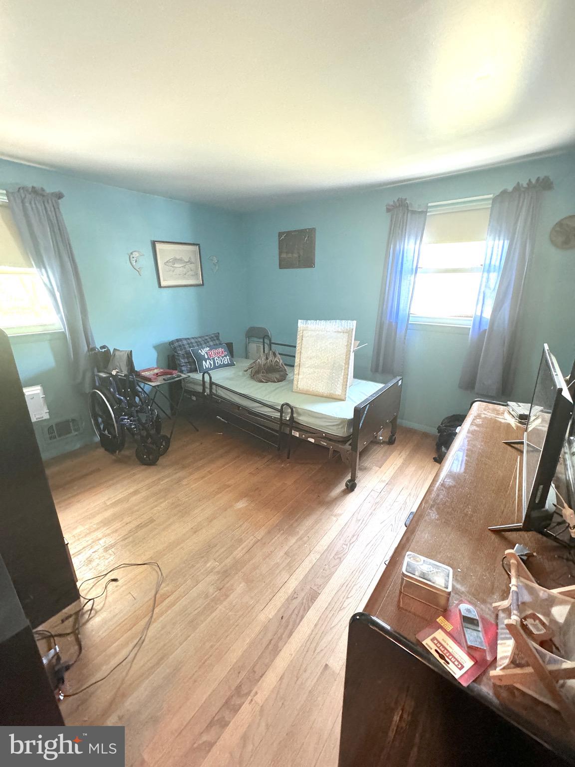 MEADOWBROOK - Residential