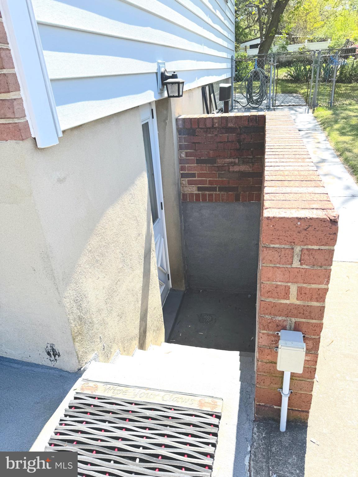 MEADOWBROOK - Residential