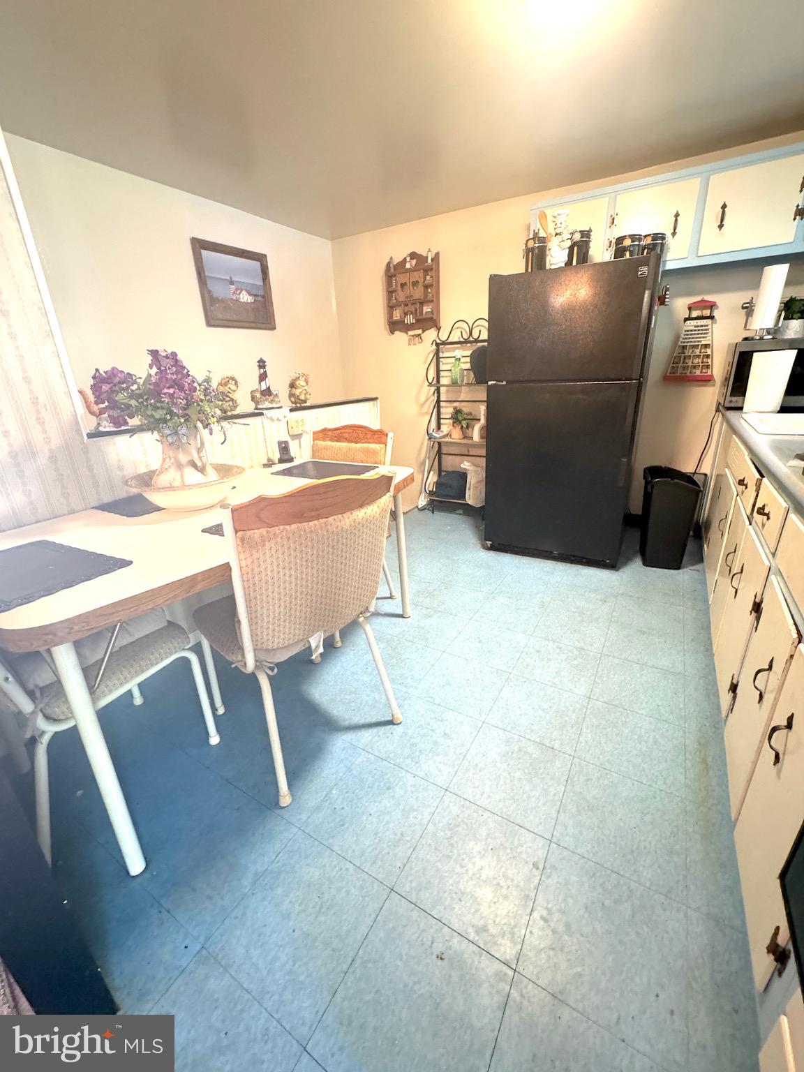 MEADOWBROOK - Residential