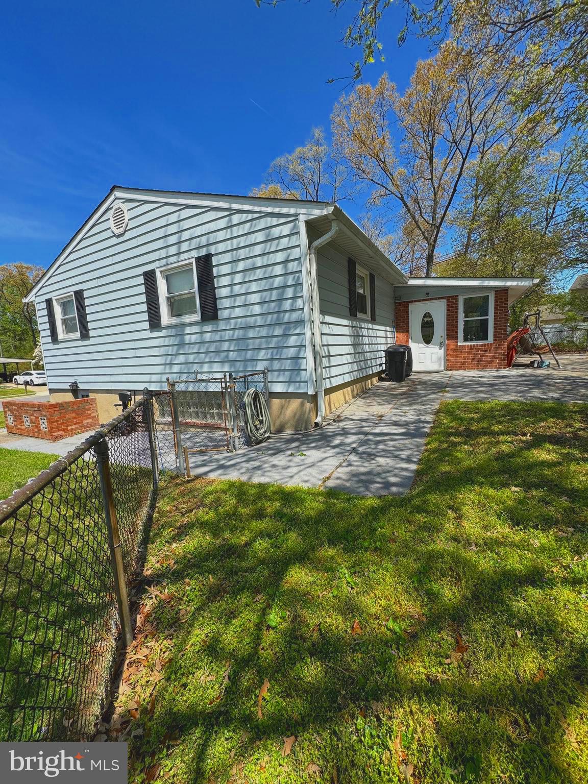 MEADOWBROOK - Residential