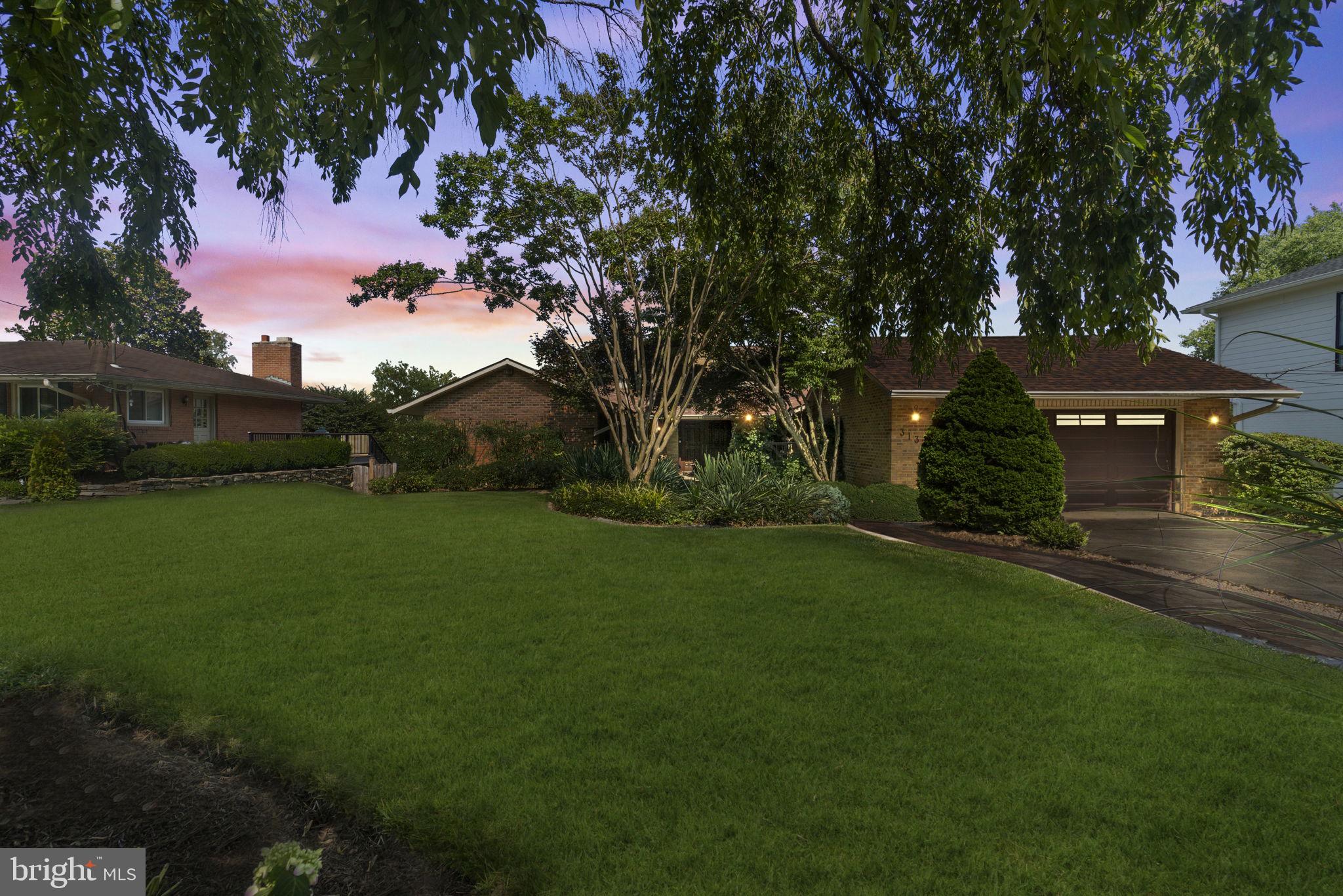 DUNLOP HILLS - Residential