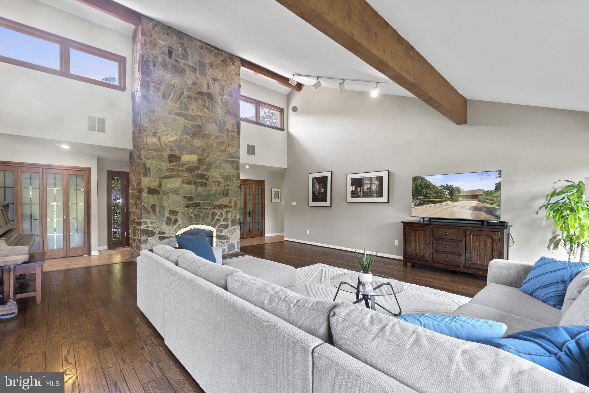 DUNLOP HILLS - Residential