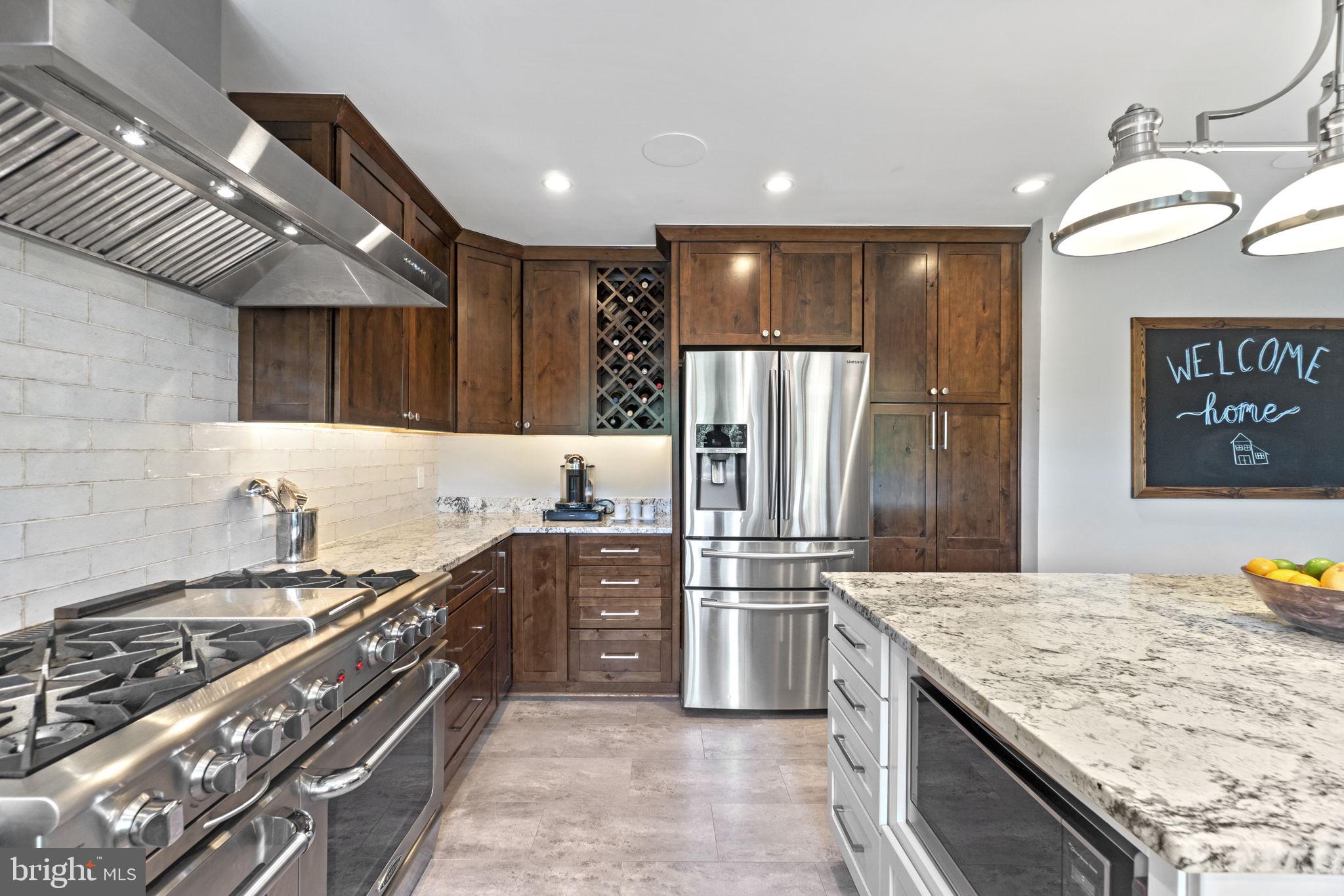 DUNLOP HILLS - Residential