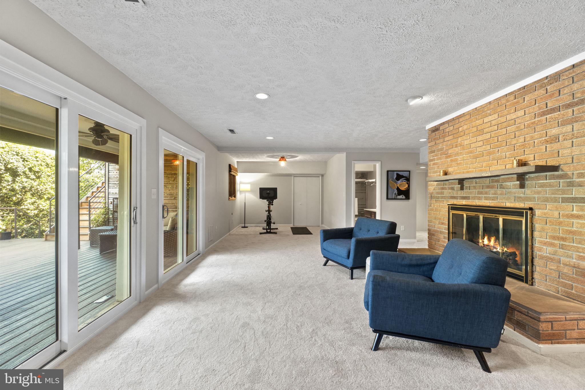 DUNLOP HILLS - Residential