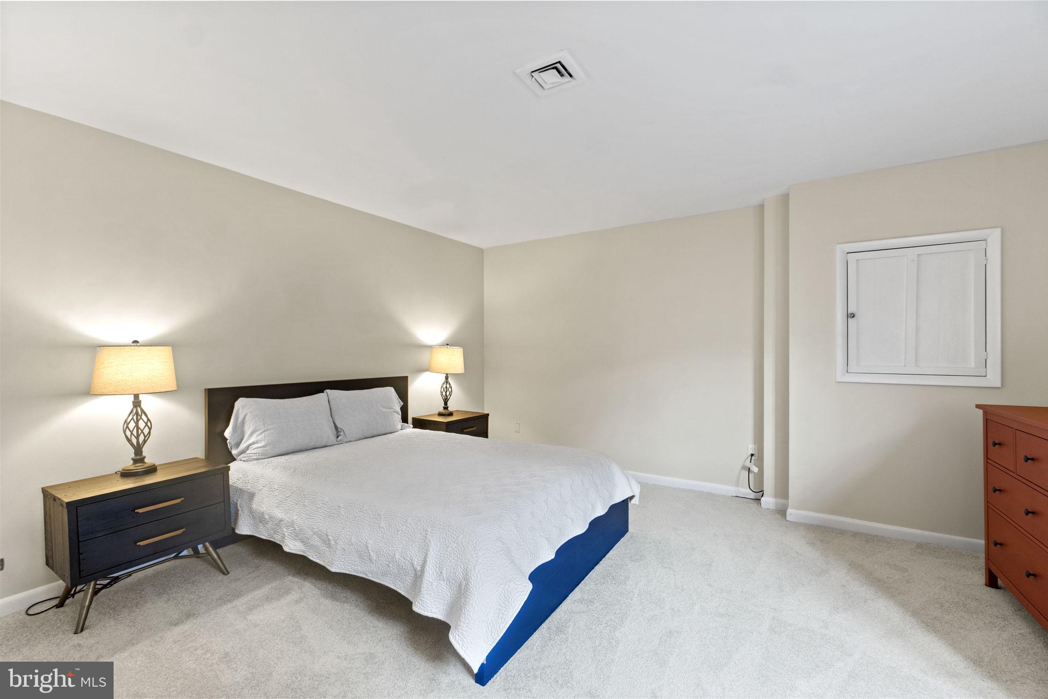 DUNLOP HILLS - Residential