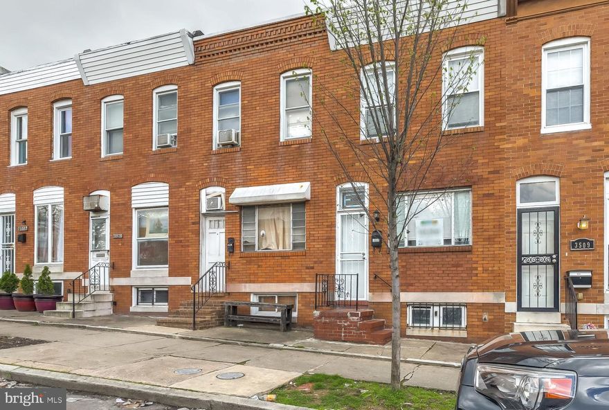 Welcome home to this bright, updated and move in ready home located conveniently near Patterson Park, trails, restaurants, libraries, parks and more! Gas stove, newer floors, carpet in great shape, freshly painted, large parking pad, and open concept main floor! Move right in and starting enjoying your new home today!