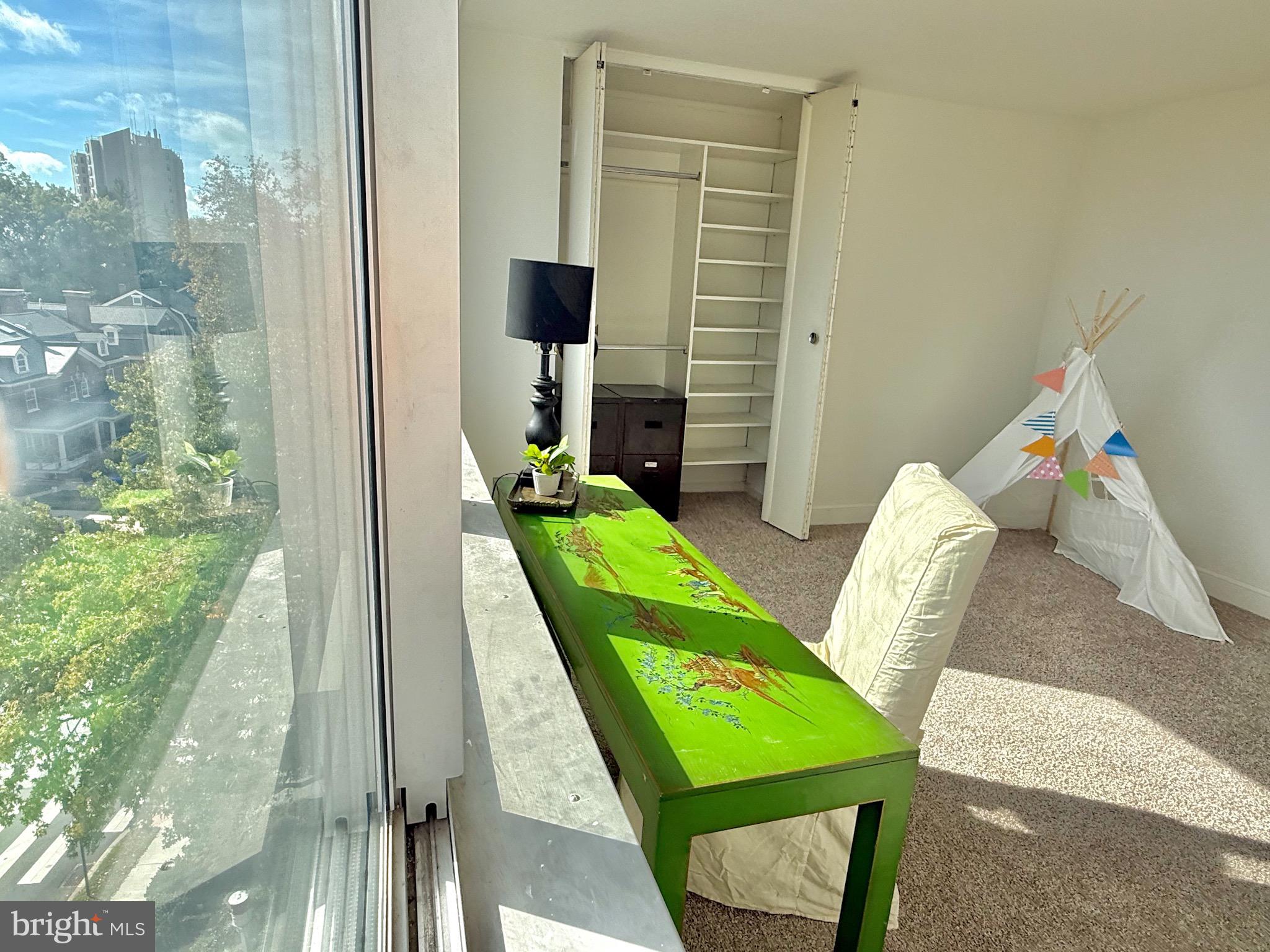 THE 1401 - Residential