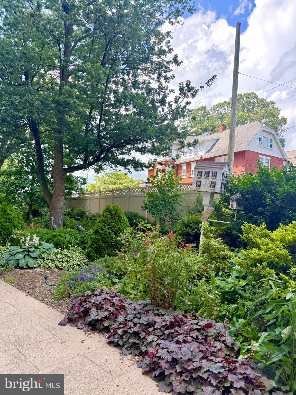 THE 1401 - Residential