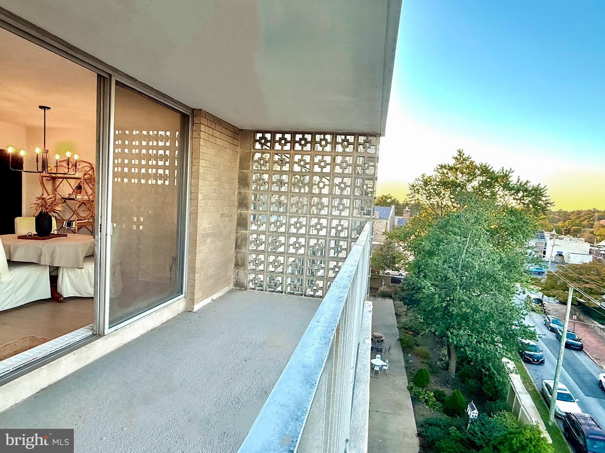 THE 1401 - Residential