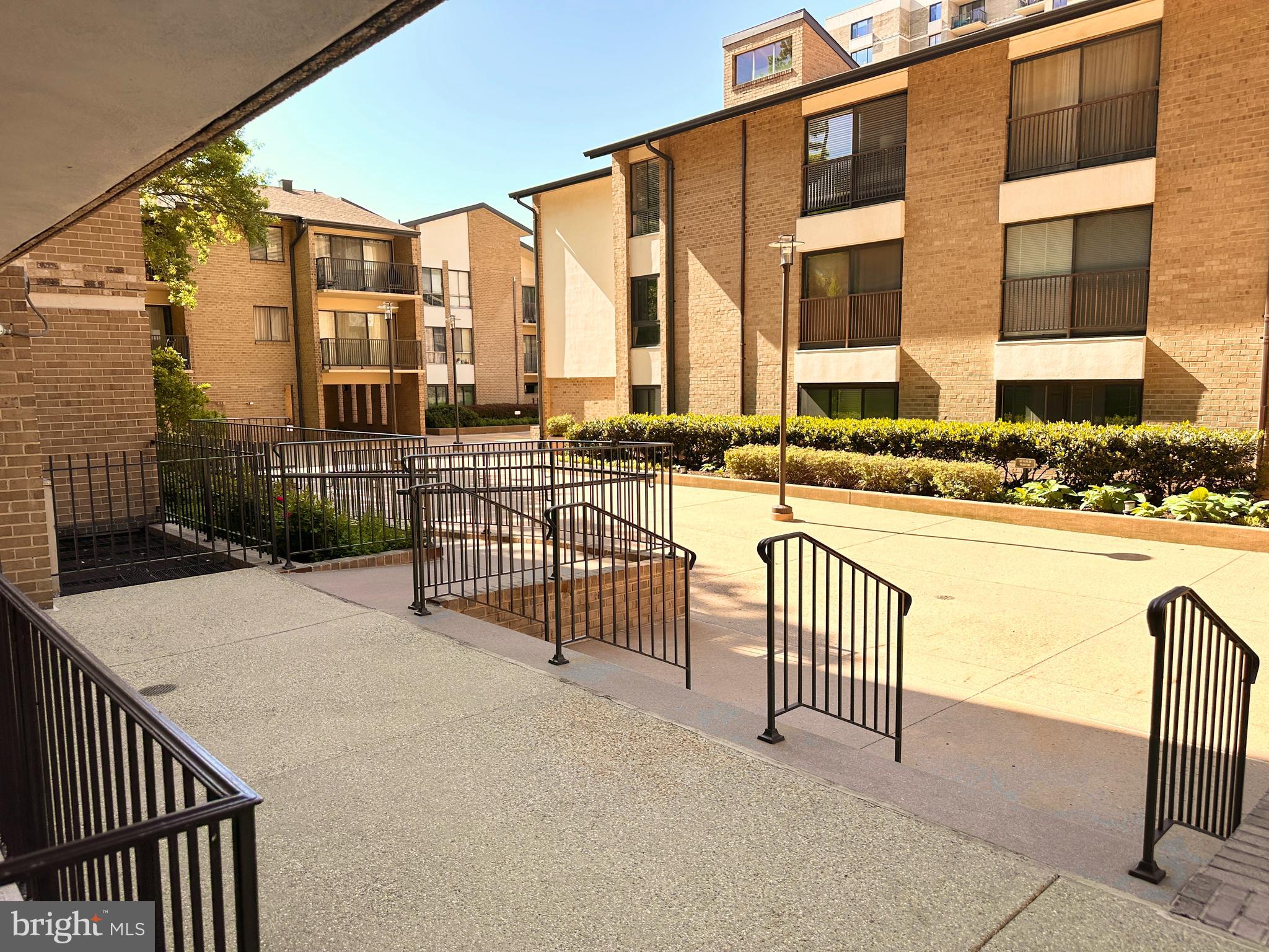 AMERICANA CENTRE - Residential Lease