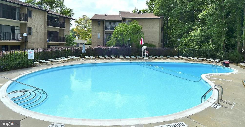 AMERICANA CENTRE - Residential Lease