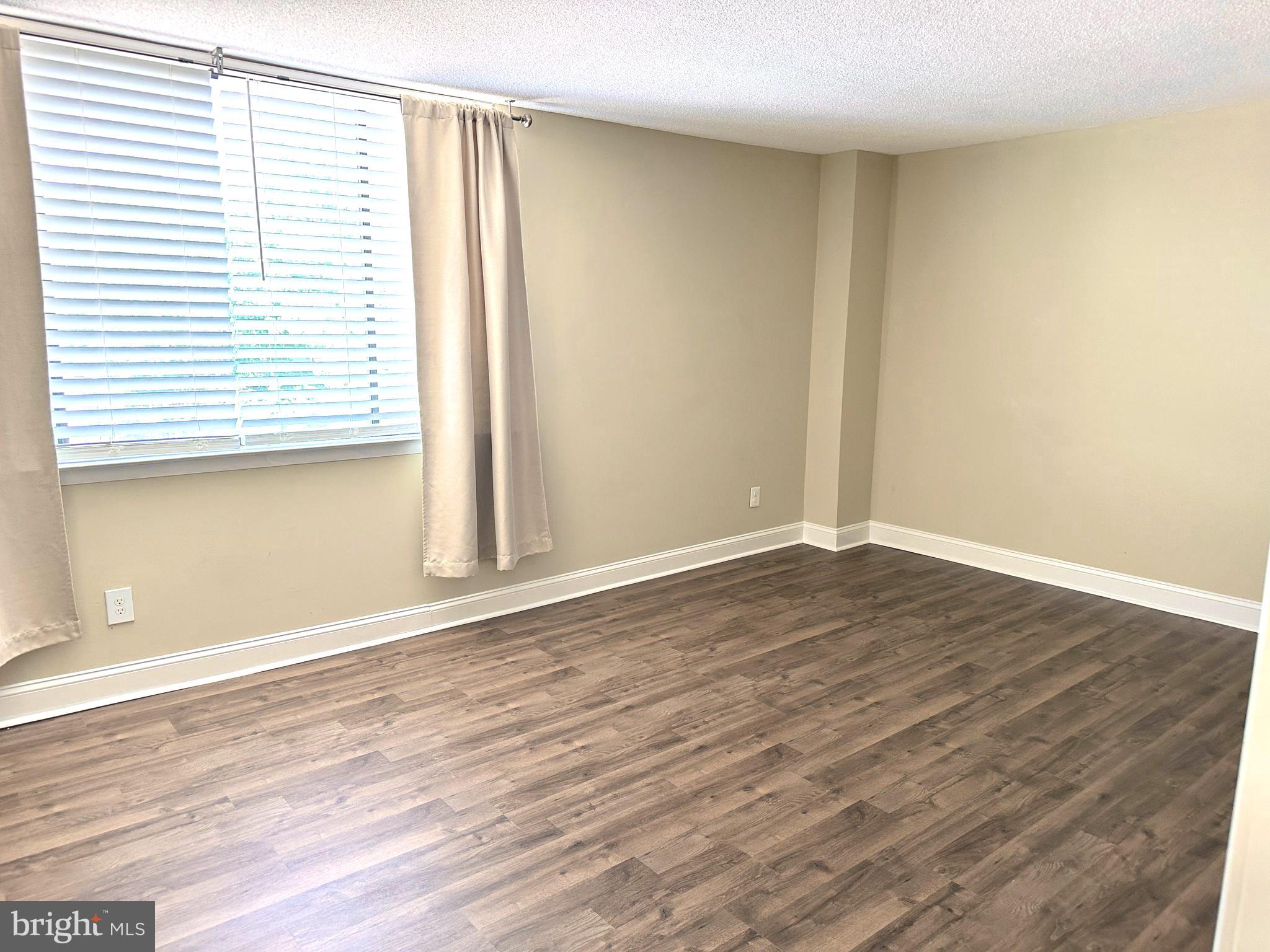 AMERICANA CENTRE - Residential Lease