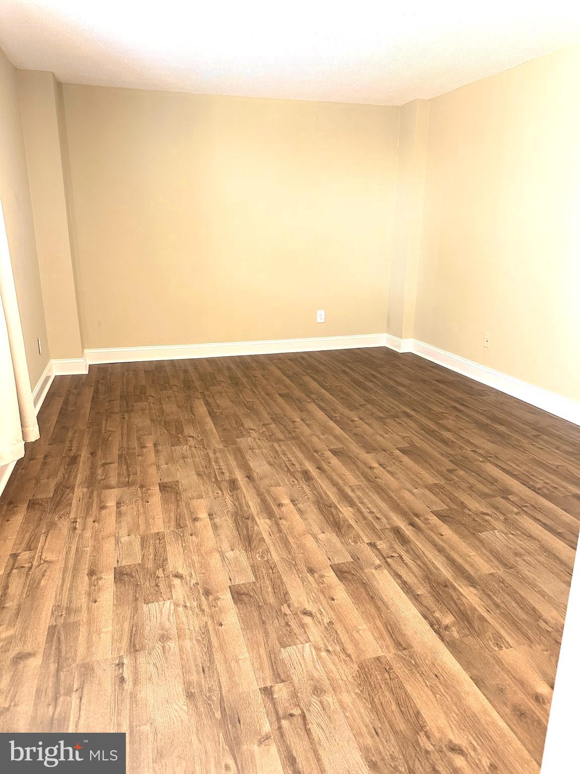 AMERICANA CENTRE - Residential Lease