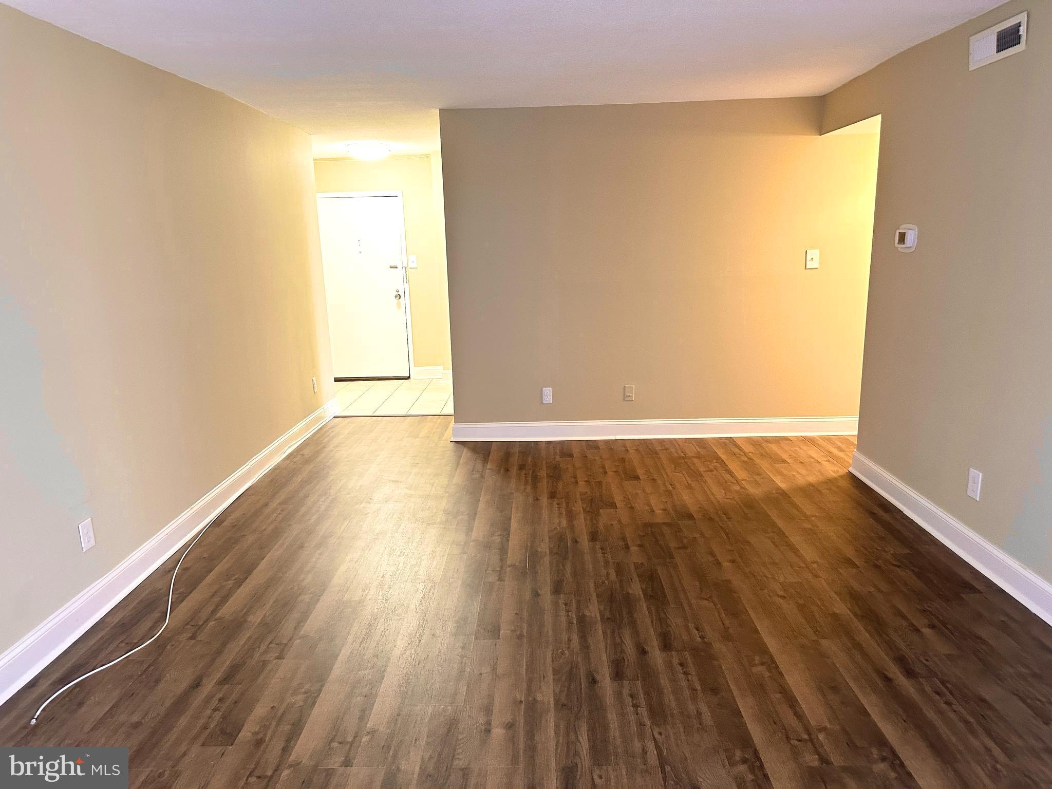 AMERICANA CENTRE - Residential Lease