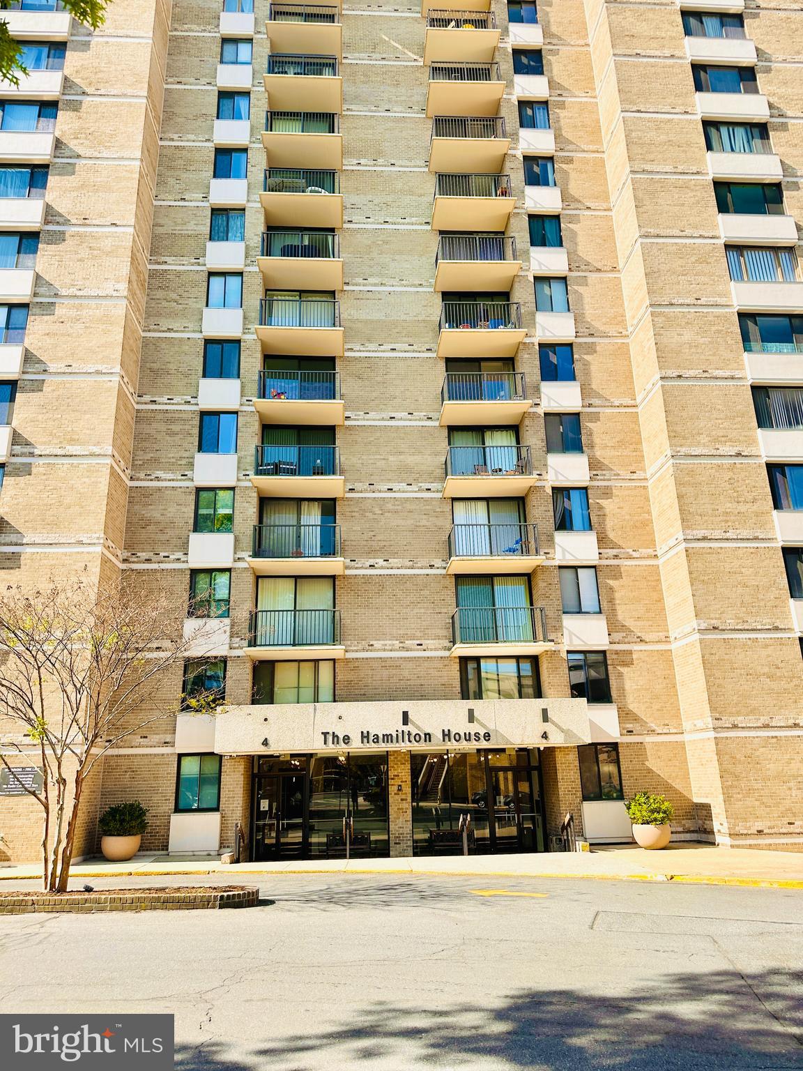 AMERICANA CENTRE - Residential Lease