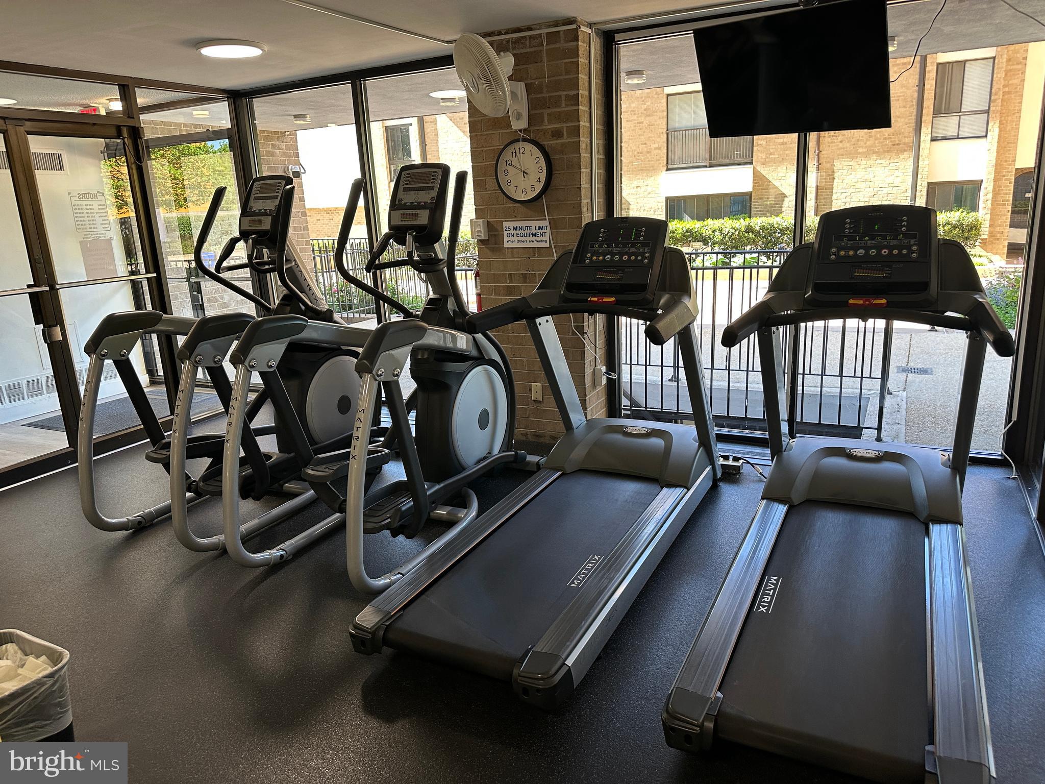 AMERICANA CENTRE - Residential Lease