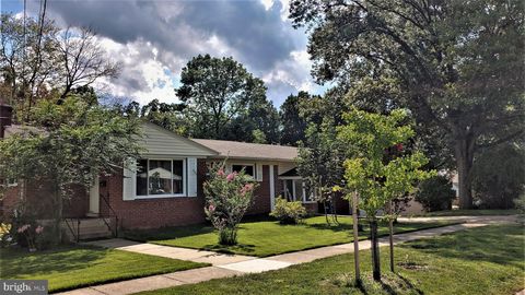 Photo of 4514 WESTBROOK LN, KENSINGTON, MD 20895 (MLS # MDMC2072440) Photo of 4514 WESTBROOK LN, KENSINGTON, MD 20895 (MLS # MDMC2072440)