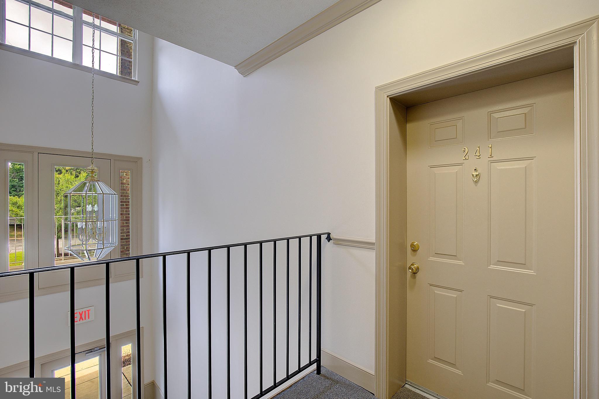 2013 WARNERS TERRACE S 241