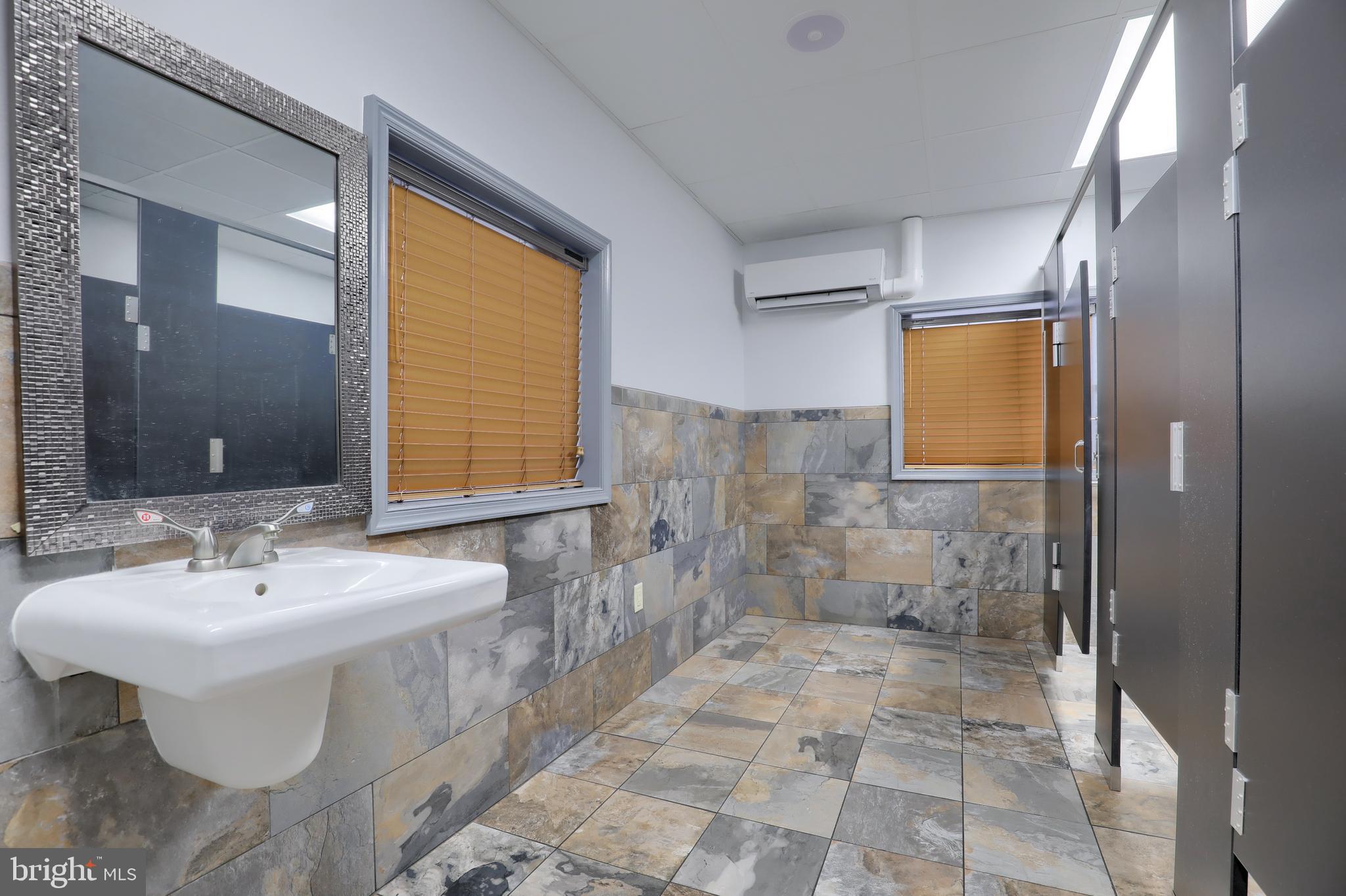 PENN TWP - Commercial Sale